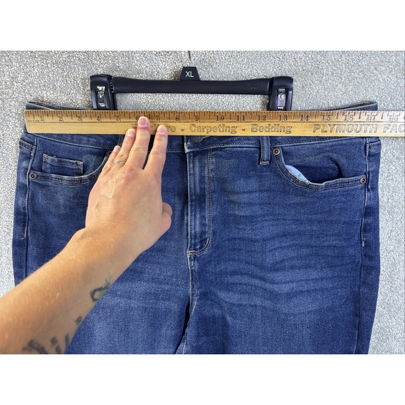 Sonoma Jeans Women's 16 (Fits 34x26) Blue Denim Straight Crop High Rise NEW - Picture 6 of 9